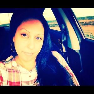 Meet your Posher, Elena